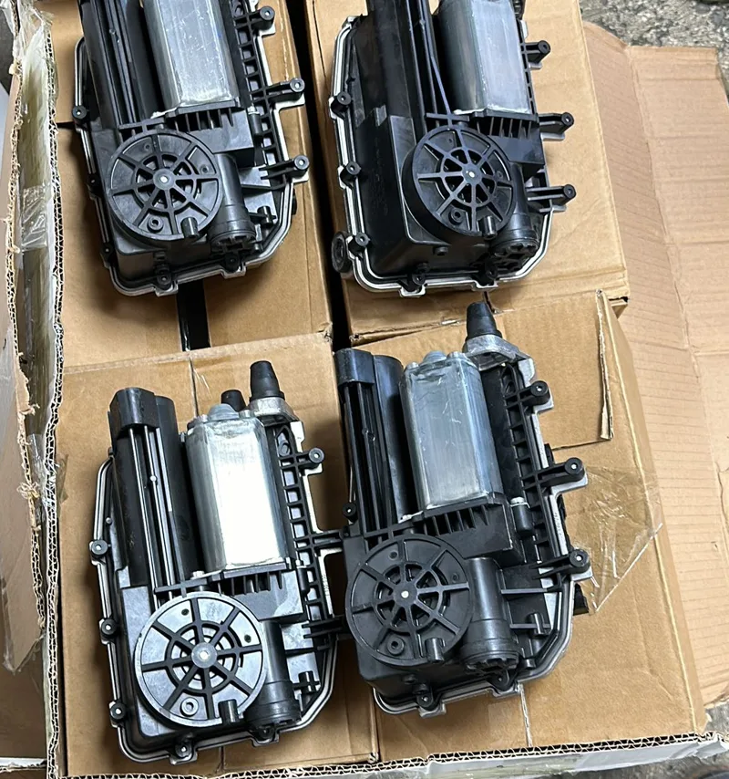 Kutularda stok elektromekanik vites aktüatörleri